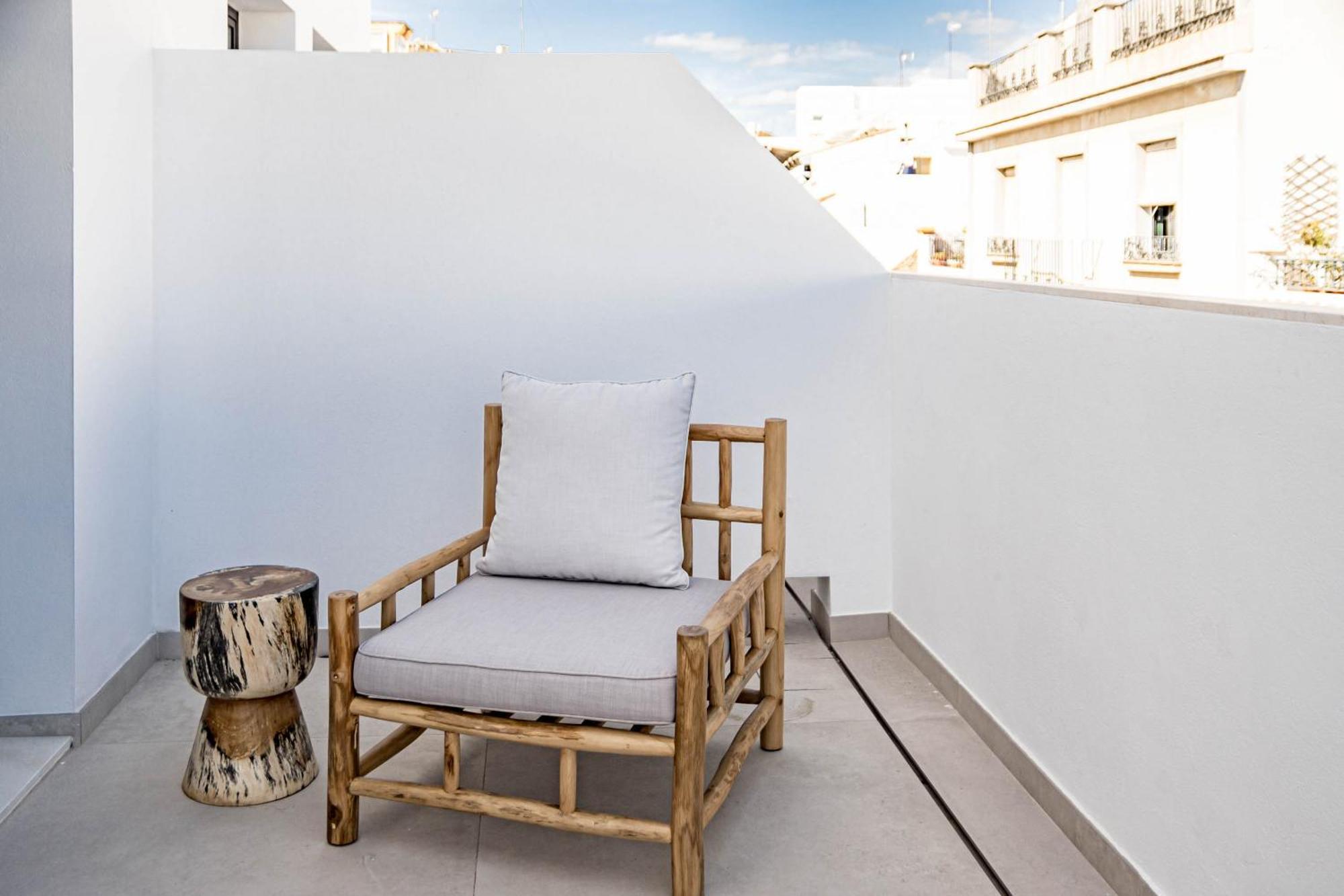 Seaclub Suites Estepona Bagian luar foto