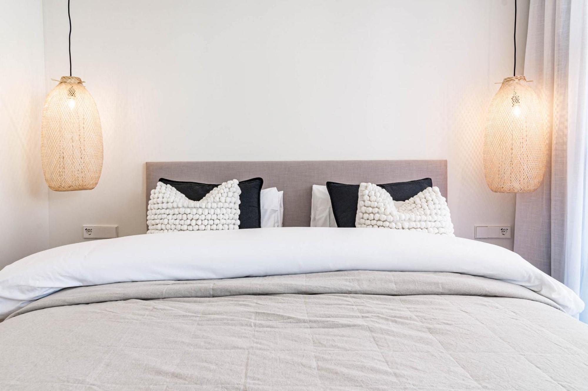 Seaclub Suites Estepona Bagian luar foto