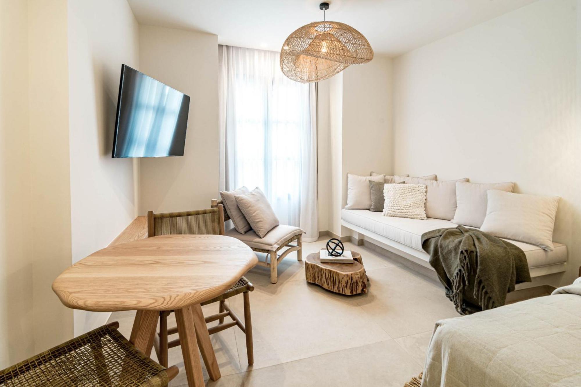 Seaclub Suites Estepona Bagian luar foto