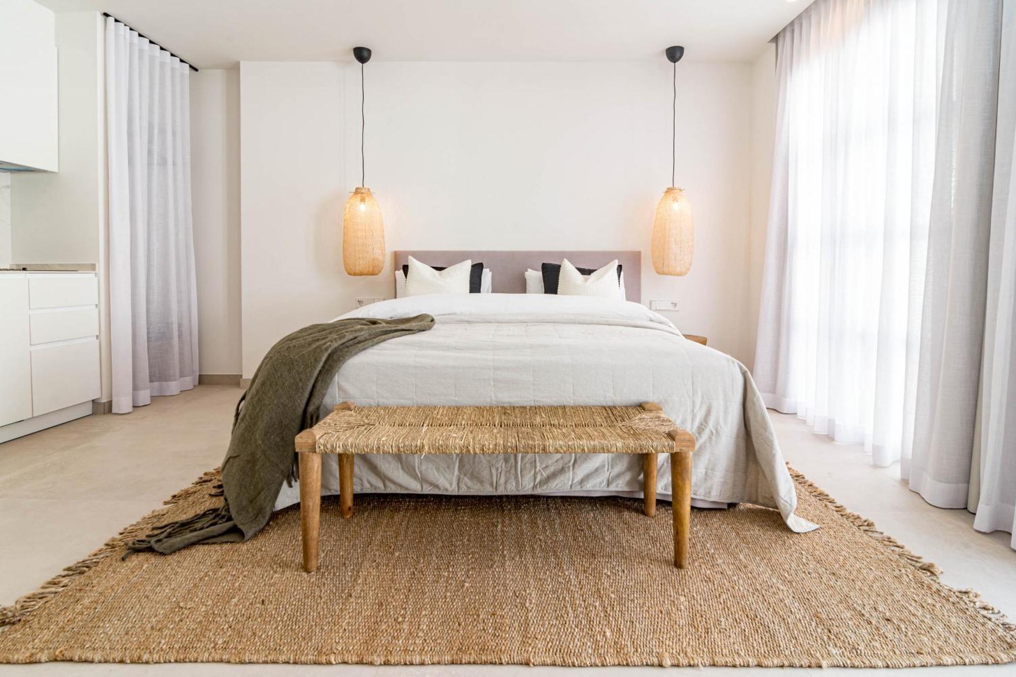 Seaclub Suites Estepona Bagian luar foto