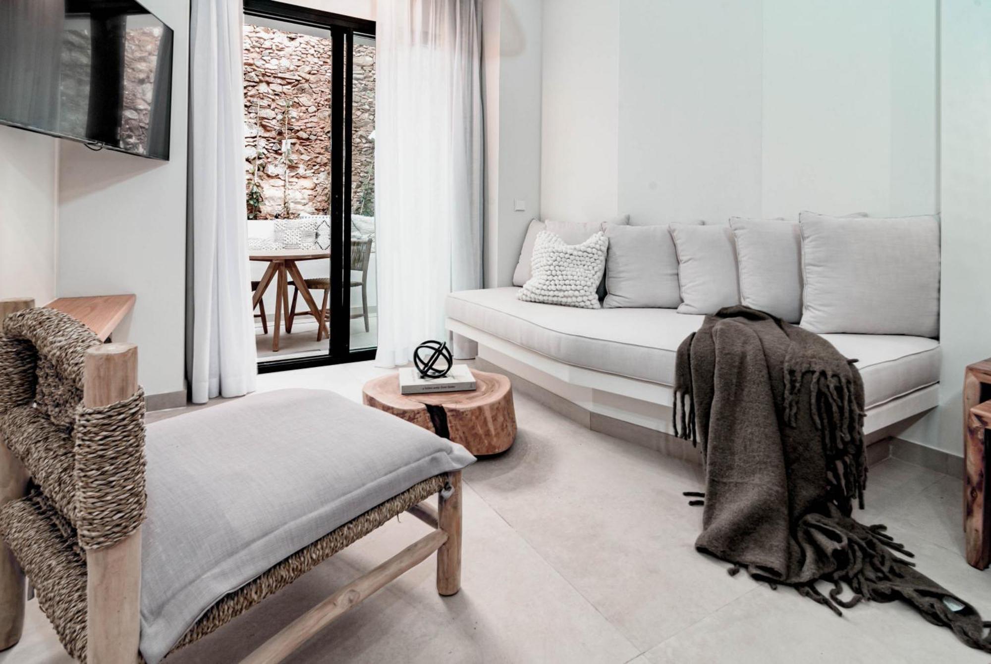 Seaclub Suites Estepona Bagian luar foto