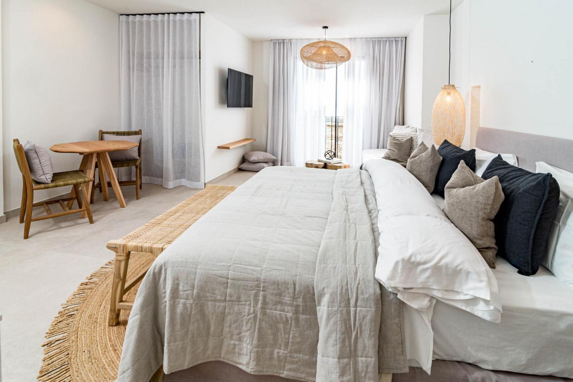 Seaclub Suites Estepona Bagian luar foto