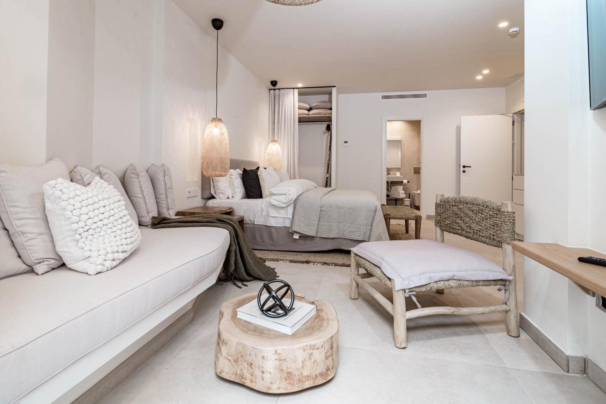 Seaclub Suites Estepona Bagian luar foto