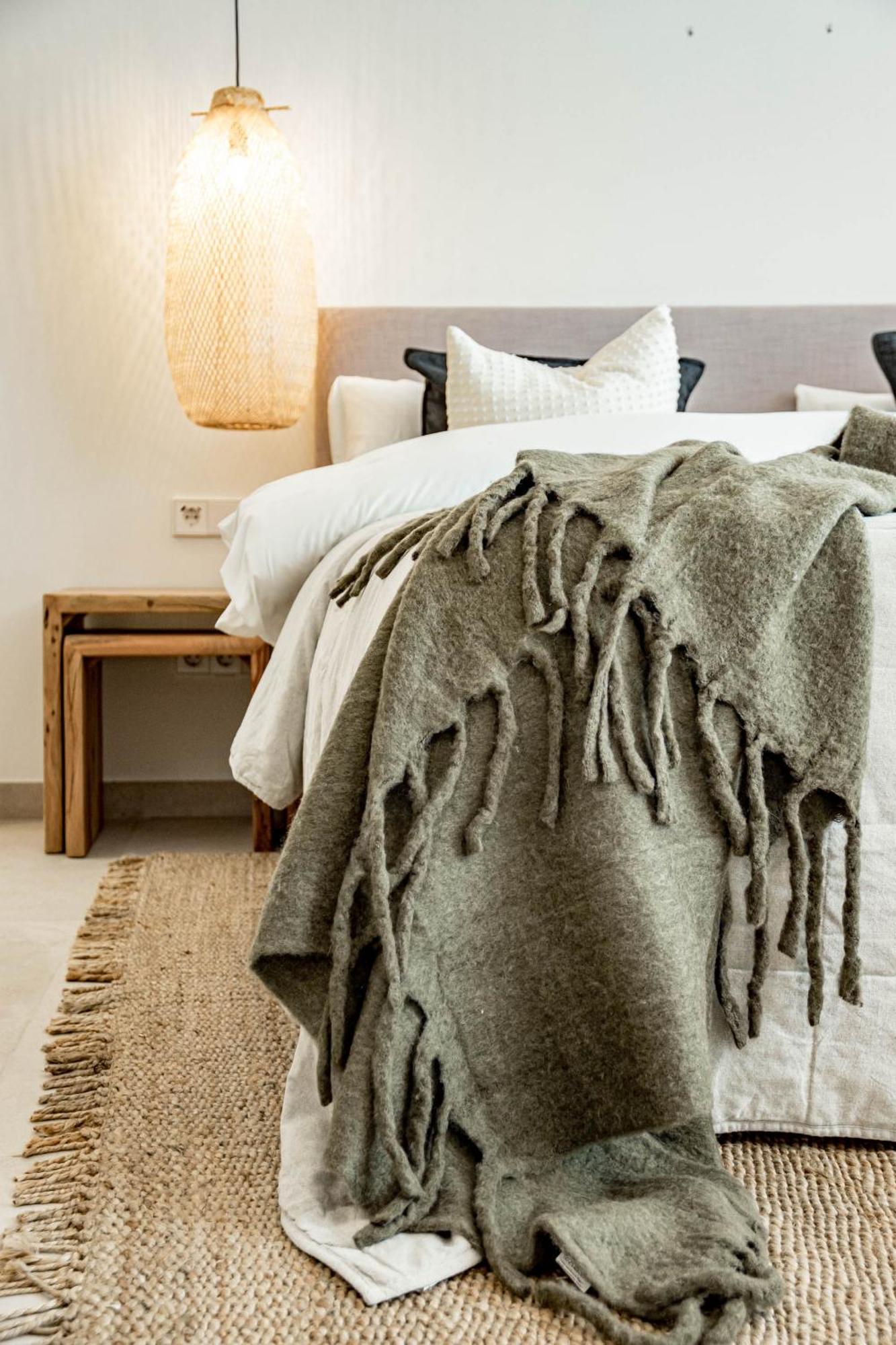 Seaclub Suites Estepona Bagian luar foto